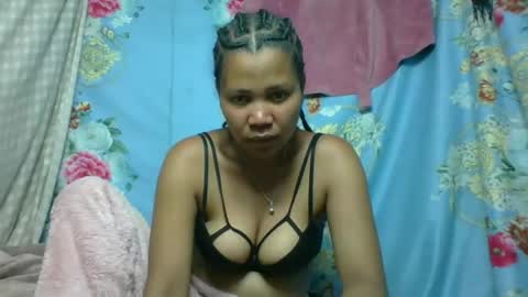 Snapshot of yrrinahot chatting on September 13, 12:24 pm yrrinah online show from September 13, 12:24 pm