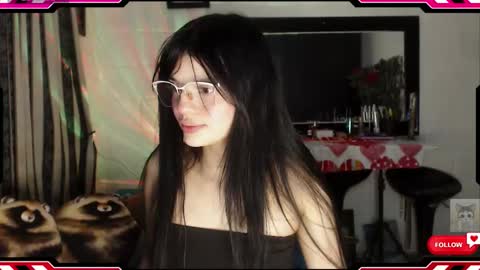Snapshot of ysera_cb chatting on September 16, 9:06 am Lilith online show from September 16, 9:06 am