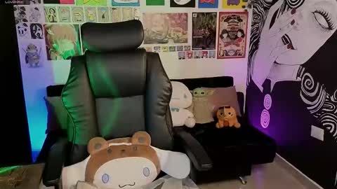    rawr   Anne Independent model      online show from September 26, 11:56 pm