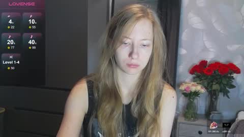 Snapshot of yuki_bloom chatting on October 20, 7:44 am yuki_bloom online show from October 20, 7:44 am