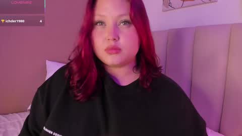 Snapshot of yuli_cardona_ chatting on October 8, 9:30 pm Yuliet online show from October 8, 9:30 pm