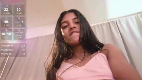 yuliethpetite online show from December 17, 11:58 am