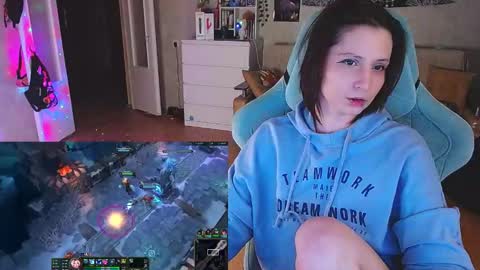 Kris online show from January 15, 9:41 pm