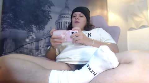 Snowflake online show from November 30, 5:28 pm