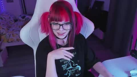 Yumi 3 online show from September 17, 5:33 pm