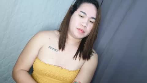 yummy_hardfucker online show from March 5, 7:31 pm