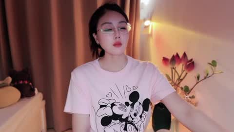 YunEr online show from July 17, 2:43 pm
