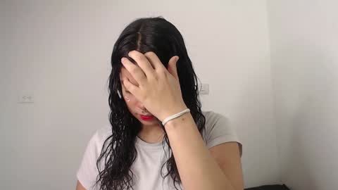 Snapshot of yungelitamor_ chatting on January 6, 4:36 am ELITA online show from January 6, 4:36 am