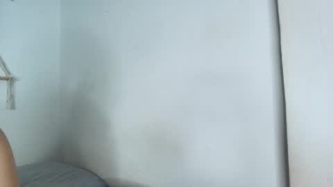 Snapshot of yungelitamor_ chatting on March 11, 5:02 am ELITA online show from March 11, 5:02 am