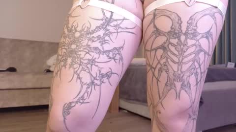 Hi My name Yuriko online show from September 13, 5:21 pm