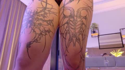 Hi My name Yuriko online show from November 10, 4:13 pm