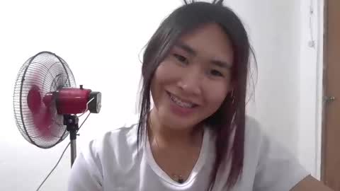 Snapshot of yuriyumixx_xoxo chatting on October 12, 12:18 pm yuriyumixx_xoxo online show from October 12, 12:18 pm