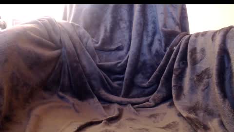 yzza_suave online show from February 4, 9:07 am