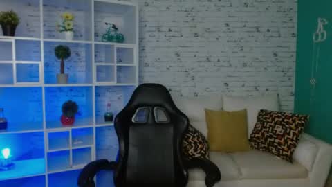 Zahira  online show from March 19, 6:45 pm