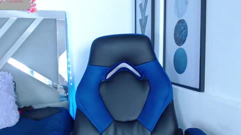 zaradames_ online show from March 3, 4:43 am