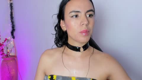 Snapshot of zaradulce chatting on December 30, 10:12 pm Zara . online show from December 30, 10:12 pm
