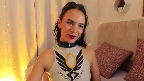 Snapshot of zaradulce chatting on March 12, 10:07 pm Zara . online show from March 12, 10:07 pm