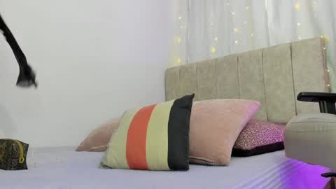 Snapshot of zaradulce chatting on January 30, 12:06 pm Zara . online show from January 30, 12:06 pm