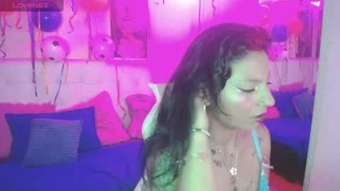 Zarah online show from July 3, 4:13 pm