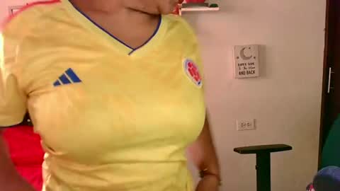 zaray online show from June 23, 9:24 pm
