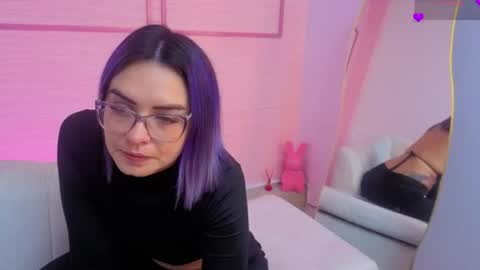 Isabella online show from June 16, 12:50 pm