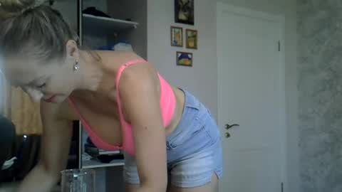 Zarina Swift online show from July 8, 5:53 am
