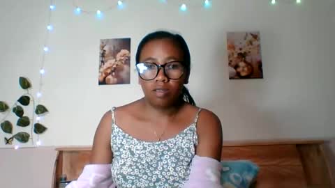 zedidia online show from June 11, 11:18 am