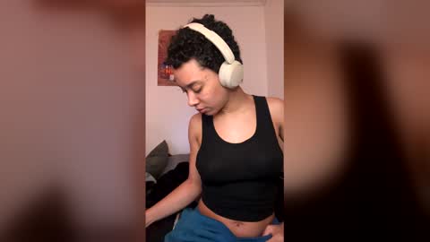 zenxbiaa online show from March 22, 1:00 am