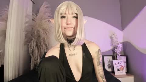 zhally_dee online show from June 6, 12:11 pm