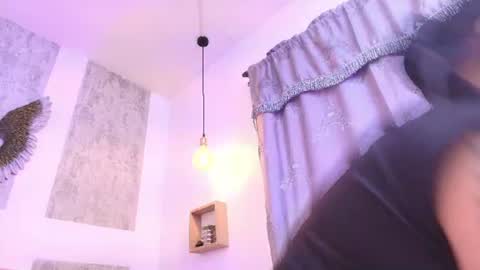 ZHAMIRA  ANDRES online show from July 5, 8:14 pm