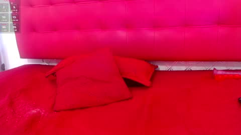 ZHAMIRA  ANDRES online show from February 19, 9:36 pm