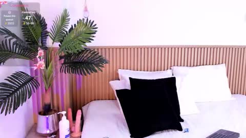 zhara_lenoire9 online show from March 13, 7:37 pm