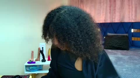 Zia Green online show from February 17, 7:44 pm