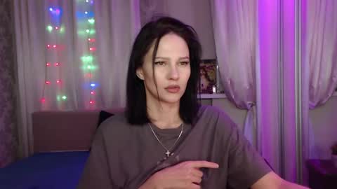 Snapshot of zlatagoddess chatting on February 15, 6:23 pm Zlata online show from February 15, 6:23 pm
