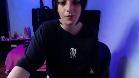 zoe_0111 online show from January 31, 4:17 pm