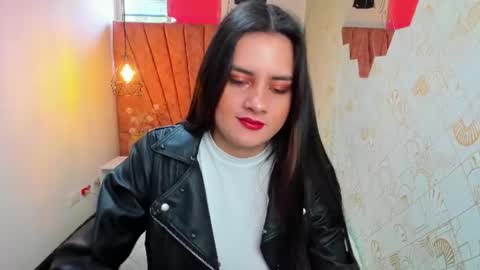 ZOE TAYLOR online show from July 28, 12:48 pm