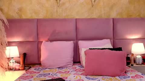 zoe_aitanaa online show from July 25, 7:54 pm