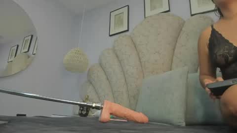 zoe_blosson online show from April 30, 2:17 am