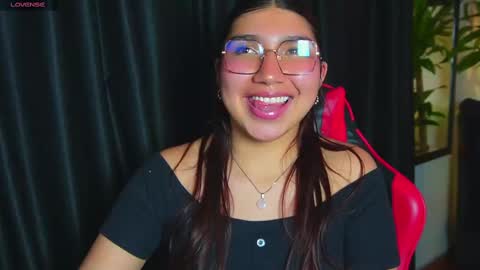 Snapshot of zoe_capelli chatting on September 26, 4:54 am zoe online show from September 26, 4:54 am