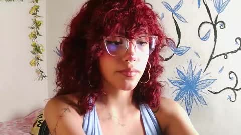 zoe_ch_ online show from March 15, 6:15 am