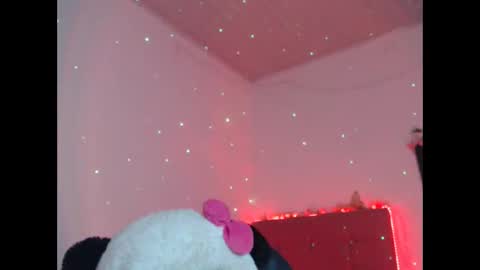 ZOE DURMONT online show from March 17, 12:31 pm