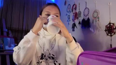ZOE online show from August 8, 3:03 am