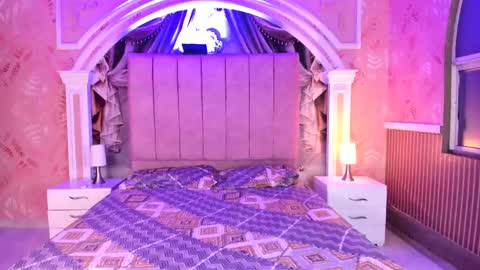 zoe_pettite_ online show from February 28, 11:25 am