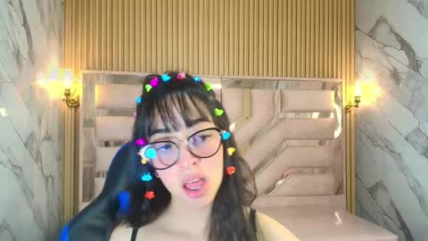 Snapshot of zoe_r_ chatting on October 14, 3:20 am Zoe online show from October 14, 3:20 am