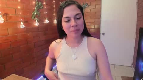 Zoe  online show from October 1, 8:14 pm