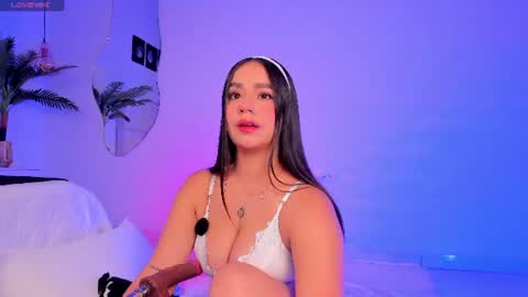 Zoe online show from July 29, 12:05 pm