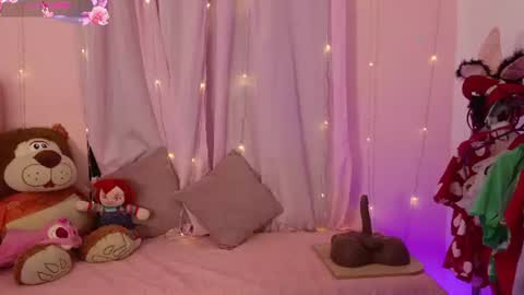 zoe_sullivan_ online show from July 30, 9:10 am