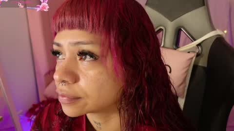 zoe_sullivan_ online show from May 1, 9:34 am