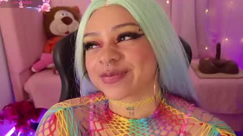zoe_sullivan_ online show from June 28, 12:23 pm