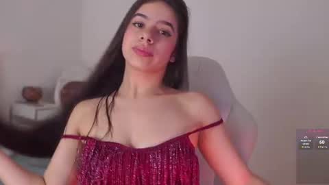 Zoe online show from June 25, 11:45 am